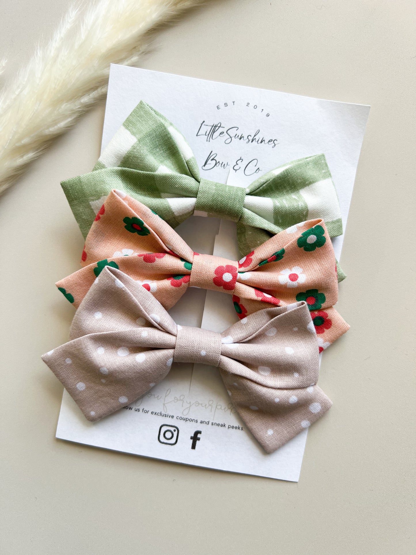 Green Flowers Set of 3 Pinwheel Bows